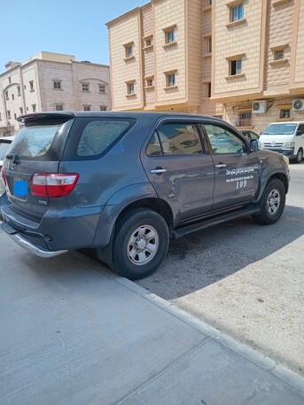 Khobar, Vehicles, Cars & Trucks , SAR 31000,  Toyota Fortuner (2WD),  2010,  Automatic,  415700 KM,  Toyota Fortuner  For Sale