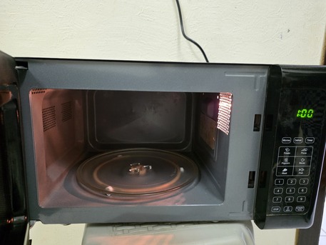 Yanbu, Appliances, SAR 150,  Microwave Oven Nikai Brand 150 SAR