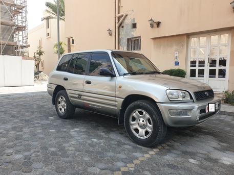 Juffair, Vehicles, Cars & Trucks , BHD 1,  Toyota RAV4,  1999,  Automatic,  310000 KM,  TOYOTA RAV-4 FULL OPTION, URGENT SALE 33397585