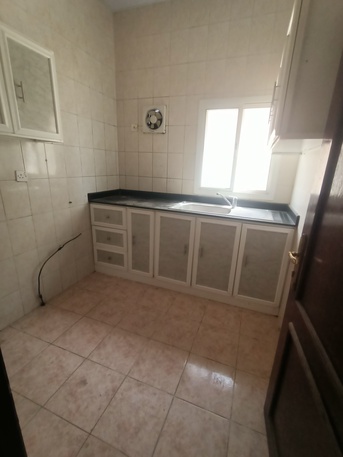 Salmaniya, Apartments/Houses, BHD 210/month,  2 BR,  Semi Furnished 2 Bedroom Family Flat For Rent In Salmaniya With Electricity
