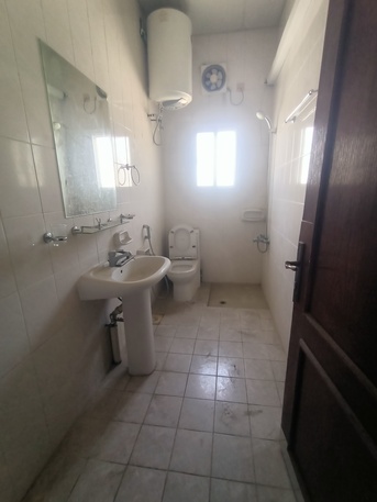 Salmaniya, Apartments/Houses, BHD 210/month,  2 BR,  Semi Furnished 2 Bedroom Family Flat For Rent In Salmaniya With Electricity