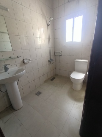 Salmaniya, Apartments/Houses, BHD 210/month,  2 BR,  Family Flat For Rent In Salmaniya 2 BHK With Electricity 35529070