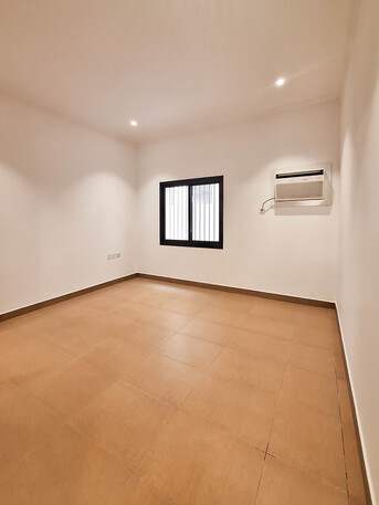 Manama, Apartments/Houses, BHD 200/month,  2 BR,  For Rent: Semi-furnished Apartment In Jableh Habashi, Near The Main Road