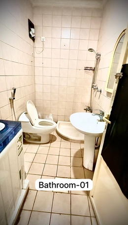 Hofuf, Apts/Flats Wanted, SAR 1500/month,  3 BR,  3 BHK Flat Available For Rent  Neat And Clean Flat With 2 Bathrooms And Toilets. Available