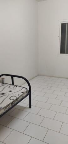 Al Khobar Al Shamalia, Rooms Available, SAR 1200/month,  Separate Semi Furnished Room With Separate Bathroom Is Available