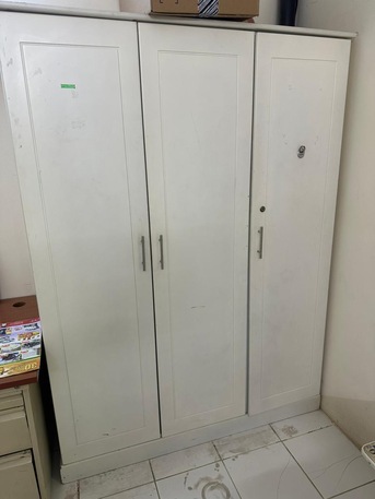 Muharraq, Furniture, BHD 110,  All Furniture For Sale. Bed, Dressing Table, Study Table, Almirah Etc