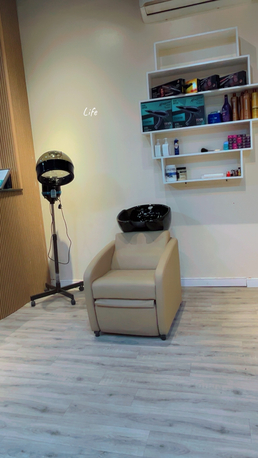 Riyadh, Health & Beauty Items, SAR 85000,  Ladies Saloon For Sale In Al Muzahmiyah -Riyadh