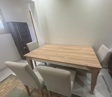 Riyadh, Household Items, SAR 350,  Wooden Dinnig Table With Chairs