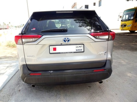 Zinj, Vehicles, Cars & Trucks , BHD 9300,  TOYOTA RAV 4,  2022,  Automatic,  38000 KM,   HYBRID UNDER WARRANTY  FOR SALE