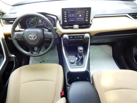 Zinj, Vehicles, Cars & Trucks , BHD 9300,  TOYOTA RAV 4,  2022,  Automatic,  38000 KM,   HYBRID UNDER WARRANTY  FOR SALE