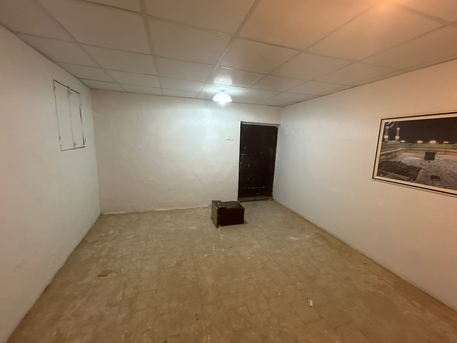 Riyadh, Rooms Available, SAR 3500/month,  1 Room Available For Pakistani 6 Months 3500