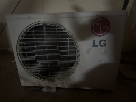 Al Rawdah, Air Conditioners, SAR 750,  Lg 2 Ton  Air Conditioner For Sale
