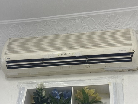 Al Rawdah, Air Conditioners, SAR 650,  Lg 2 Ton  Air Conditioner For Sale