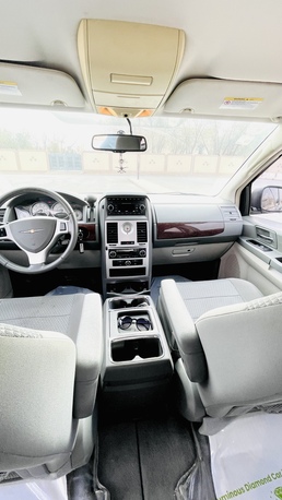 Al Malaz, Vehicles, Cars & Trucks , SAR 19500,  Chrysler Grand Voyager,  2010,  Automatic,  79800 KM,  Immaculate Condition Inside And Outside, Ready To Use Vehicle