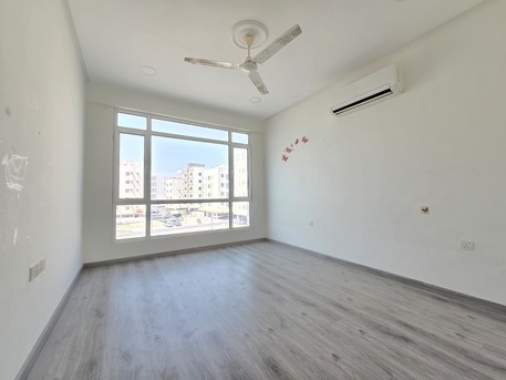 Manama, Apartments/Houses, BHD 280/month,  3 BR,  140 Sq. Meter,  2bhk Semi Furnished Flat At Janabeya