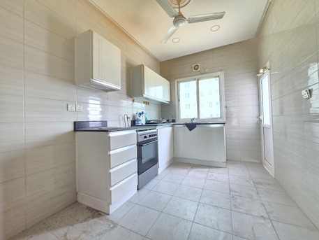 Manama, Apartments/Houses, BHD 280/month,  3 BR,  140 Sq. Meter,  2bhk Semi Furnished Flat At Janabeya