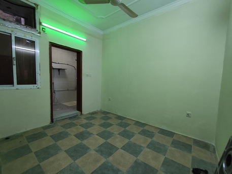 Gudaibiya, Apartments/Houses, BHD 200/year,  2 BR,  Gudaibiya:- 2Bhk Flat On Rent With Unlimited Ewa..
