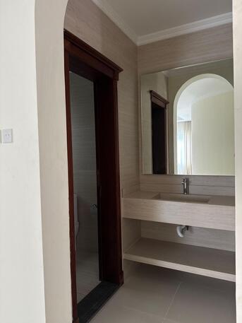 Janabiya, Villas, BHD 900,  Furnished,  Luxury 3 Bedroom Villa In Janabiyah Compound | Pool, Gym & Maid Room