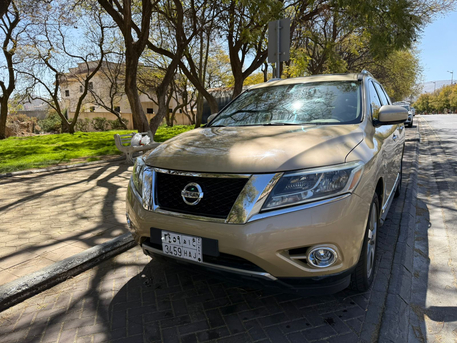 Abha, Vehicles, Cars & Trucks , SAR 39900,  Nissan Pathfinder,  2013,  Automatic,  290000 KM,