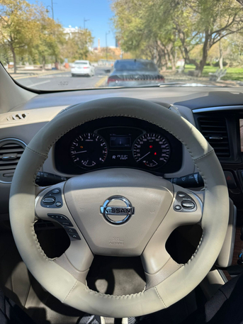 Abha, Vehicles, Cars & Trucks , SAR 39900,  Nissan Pathfinder,  2013,  Automatic,  290000 KM,