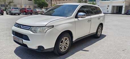Manama, Vehicles, Cars & Trucks , BHD 2600,  Mitsubishi Outlander,  2014,  Automatic,  142500 KM,  Excellent Condition, Clean And Neta Family Car, Urgent Sale !