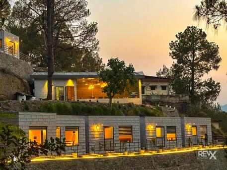 Mumbai, Travel, Best Hotel In Lansdowne