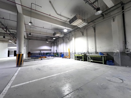 Salmabad, Warehouses, BHD 3950,  1900 Sq. Meter,  Fully Equipped Car Garage For Rent In Salmabad. BD 3950/-