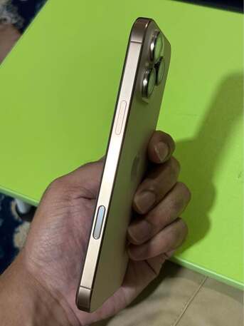 Al Aziziyah, Mobile Phones, SAR 3750,  IPhone 16 Pro Max 256 Gb With 100% Battery Health