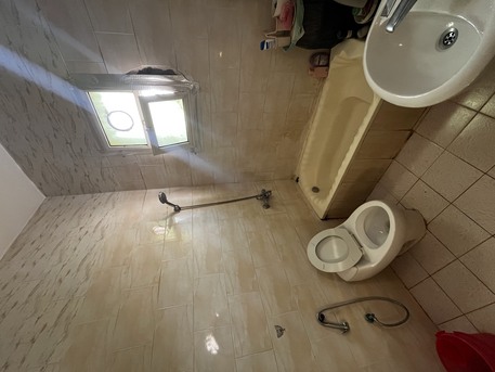 Al Wizarat, Apartments/Houses, SAR 1000/month,  1 BR,  1000/ Month, One Room In Family Flat For Rent Only For Executive Bachelor