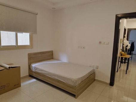 Jeddah, Rooms Available, SAR 1200/month,  Furnished,  One Vacant Furnished Room In 2 Bedroom Neat And Clean Apartment