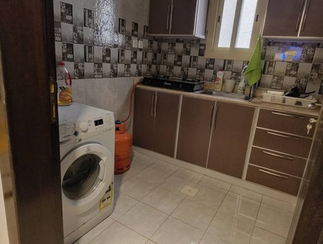 Jeddah, Rooms Available, SAR 1200/month,  Furnished,  One Vacant Furnished Room In 2 Bedroom Neat And Clean Apartment, Rent Includ..electricity