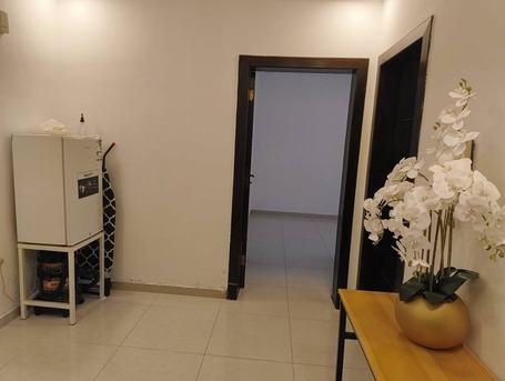 Jeddah, Rooms Available, SAR 1200/month,  Furnished,  One Vacant Furnished Room In 2 Bedroom Neat And Clean Apartment, Rent Includ..electricity