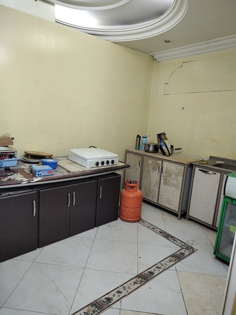 Riyadh, Rooms for Rent, SAR 900/month,  Furnished,  Furnished Studio Type Room Available For Rent , For 1 Executive Bachelor. Share With Me