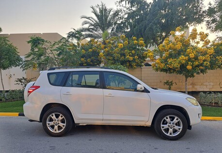 Riffa, Vehicles, Cars & Trucks , BHD 2700,  Toyota RAV4,  2011,  Automatic,  120000 KM,  Good Condition