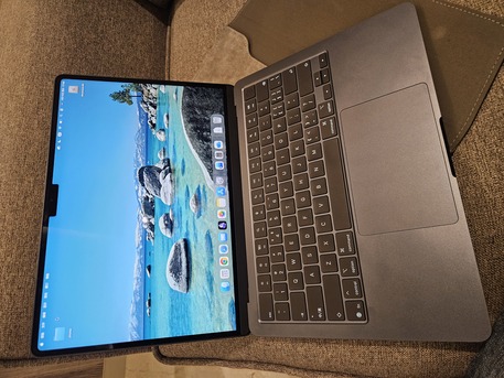 Dhahran, Computers, SAR 3400,  Macbook Air M4, 16g+256g