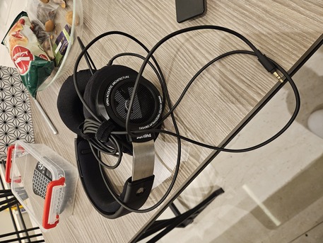 Dhahran, Electronics, SAR 150,  Philips Audio SHP9500 HiFi Precision Stereo Over-Ear Headphones (Black)