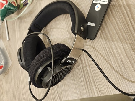 Dhahran, Electronics, SAR 150,  Philips Audio SHP9500 HiFi Precision Stereo Over-Ear Headphones (Black)