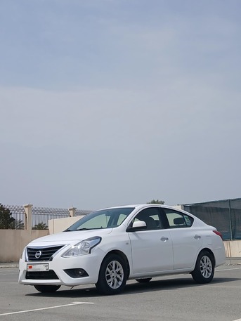 Zinj, Vehicles, Cars & Trucks , BHD 2650,  Nissan Sunny,  2018,  Automatic,  70400 KM,    FULL OPTION CAR FOR SALE