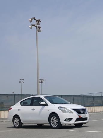 Zinj, Vehicles, Cars & Trucks , BHD 2650,  Nissan Sunny,  2018,  Automatic,  70400 KM,    FULL OPTION CAR FOR SALE