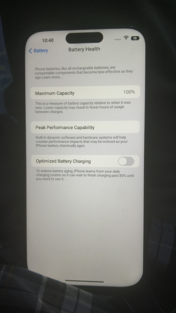 Khobar, Mobile Phones, SAR 900,  2 Mobile Phone Nice Condition Vivo Y28s 5G Iphone 16 Pro Max China Made