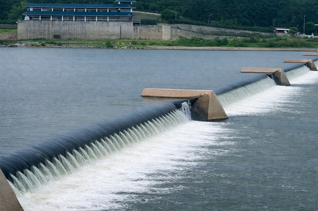 Haryana, Construction, Rubber Dam River Vs Traditional Barrages: Benefits And Applications