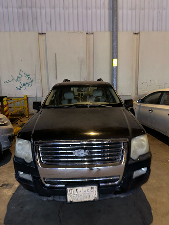 Hara, Vehicles, Cars & Trucks , SAR 12000,  Ford Explorer,  2008,  Automatic,  370184 KM,   XLT  V6  &ndash; 7 Seater &ndash; Urgent Sale &ndash; 12,000 SAR