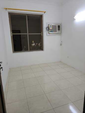 Hoora, Sublets, BHD 280/month,  2 Room, 1 Hall, 1 Kitchen, 1 WC / Only 280 BD Including EWA