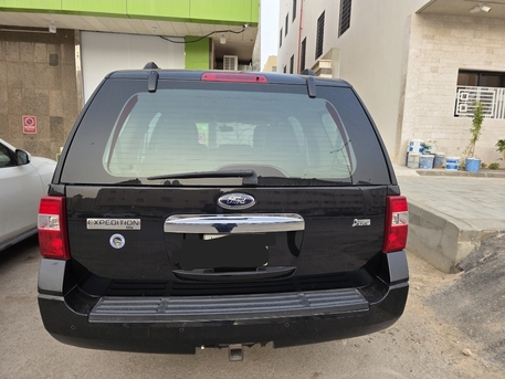 Hara, Vehicles, Cars & Trucks , SAR 43000,  Ford Expedition XLT,  2014,  Automatic,  262150 KM,