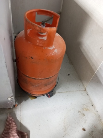 Al Aziziyah, Household Items, SAR 200,  Gas Cylinder 02 Nos