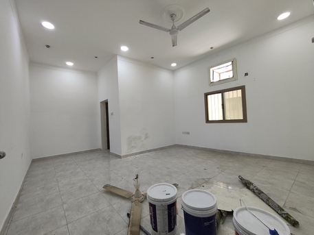 Manama, Apartments/Houses, BHD 175/year,  1 BR,  Jidali:- Groundfloor Spacious Studio Flat On Rent With Unlimited Ewa..