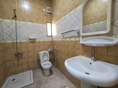 Manama, Apartments/Houses, BHD 175/year,  1 BR,  Jidali:- Groundfloor Spacious Studio Flat On Rent With Unlimited Ewa..