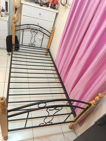 Al Rakah Al Shamaliyah, Household Items, SAR 175,  Single Metal & Wood Cot Without Mattress - Excellent Condition For Sale