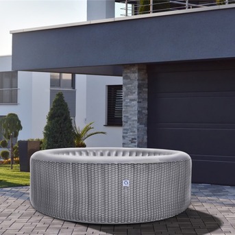 Birmingham, Health & Beauty Items, GBP 150,  Relax & Unwind With Our Premium Inflatable Hot Tubs