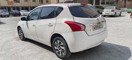 Manama, Vehicles, Cars & Trucks , BHD 1575,  Nissan Tiida Hatchback,  2014,  Automatic,  135000 KM,  Excellent Condition - Lady User, Urgent Sale !!